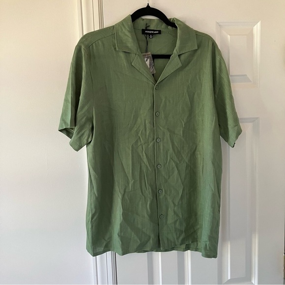 NWT Men’s Green Linen Short Sleeve Button up Collared Shirt (Small) - Picture 1 of 8